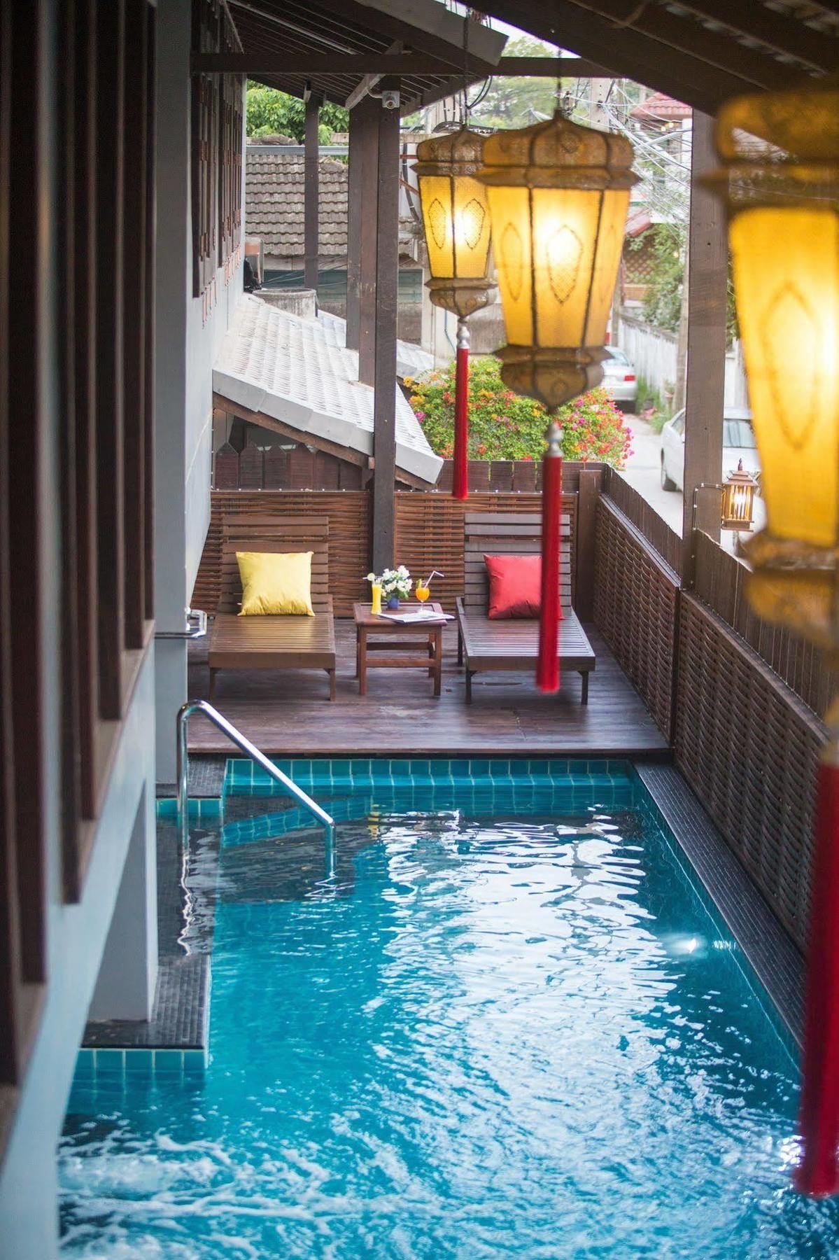 Night Bazaar Inn Chiang Mai Bagian luar foto