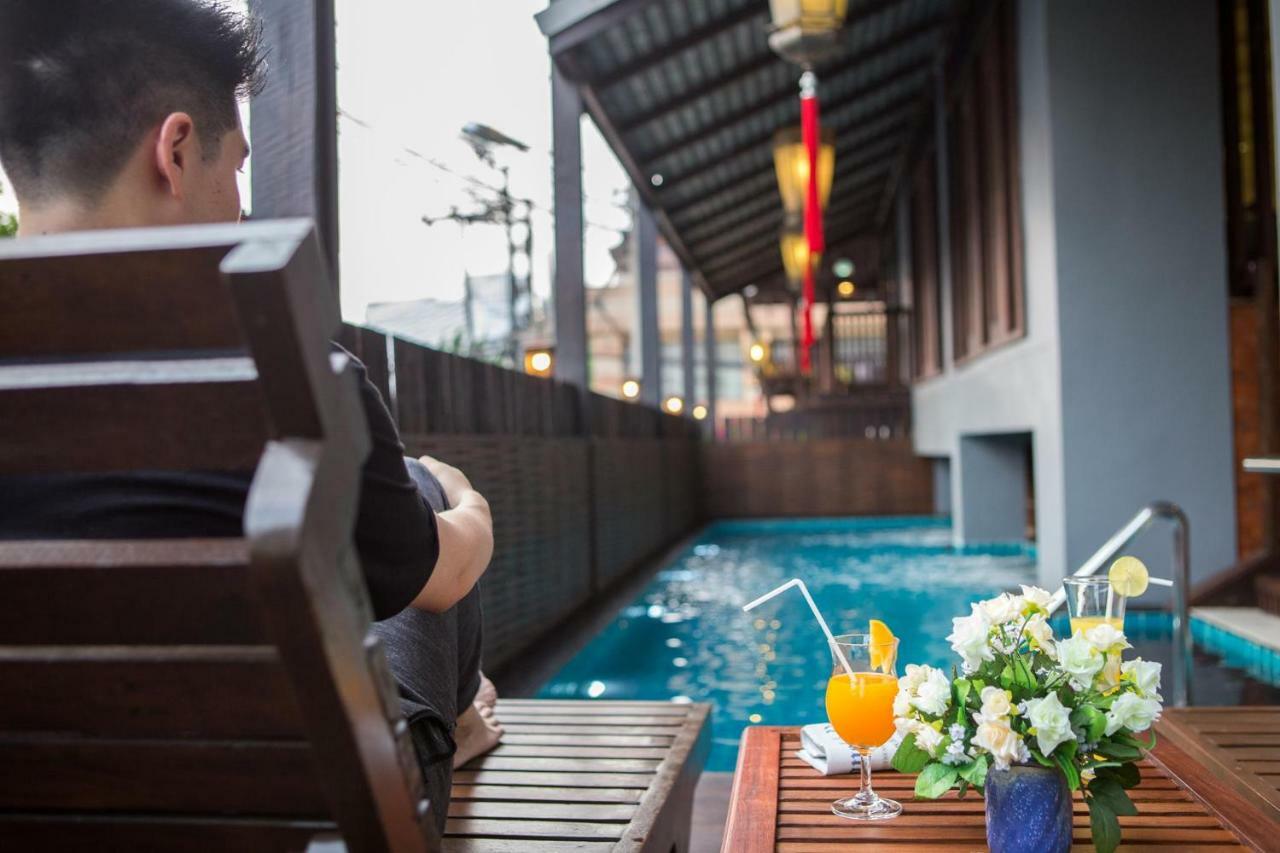 Night Bazaar Inn Chiang Mai Bagian luar foto